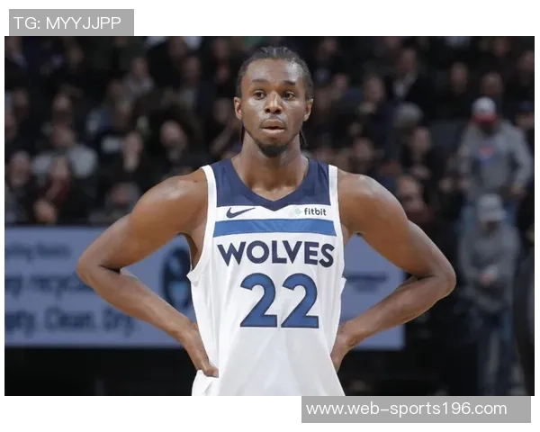 维金斯怒摔保温杯展现高效表现全场16投12中砍下28分6篮板3助攻3抢断1盖帽